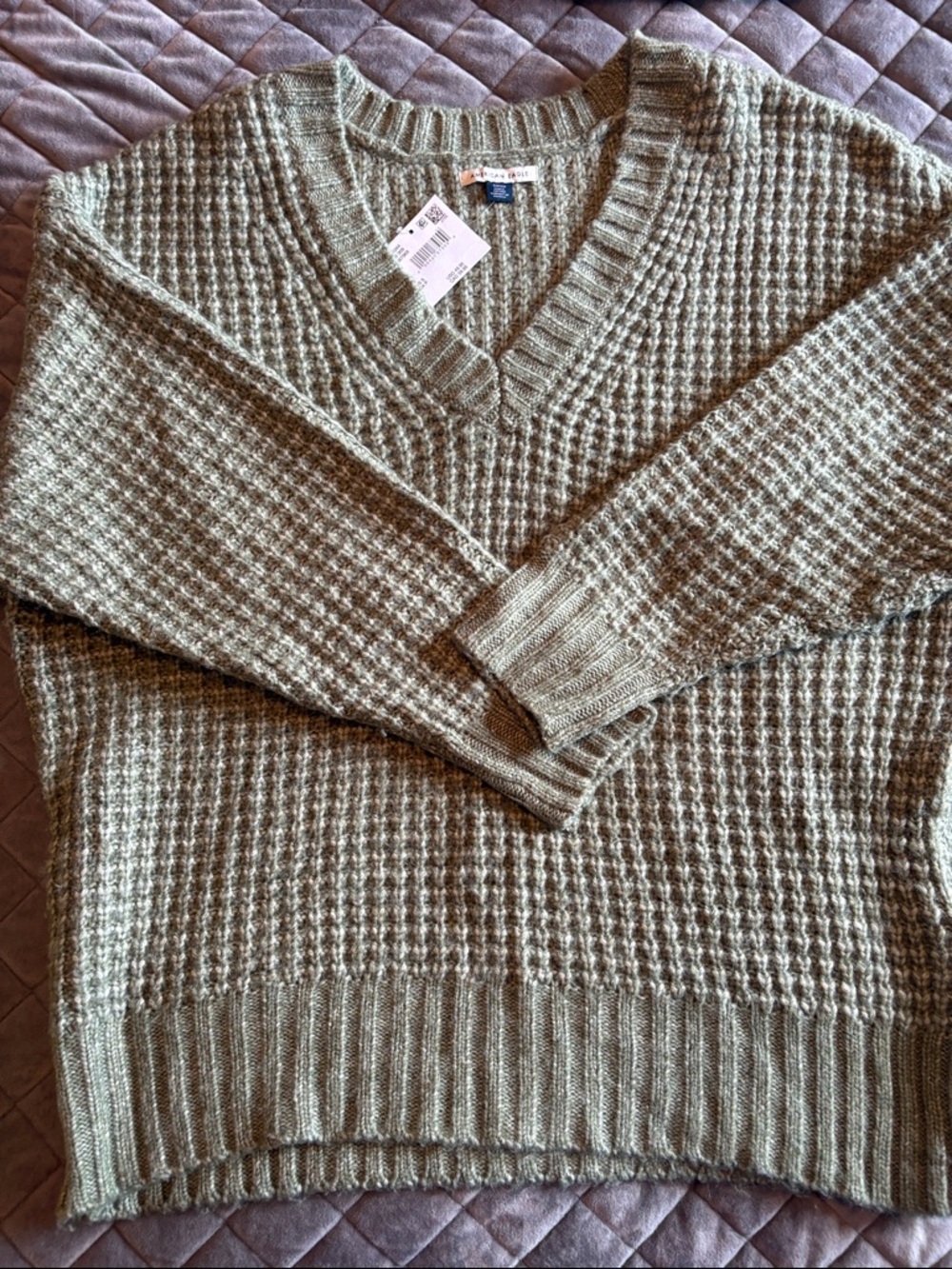 American eagle V-Neck Waffle Knit Sweater in green